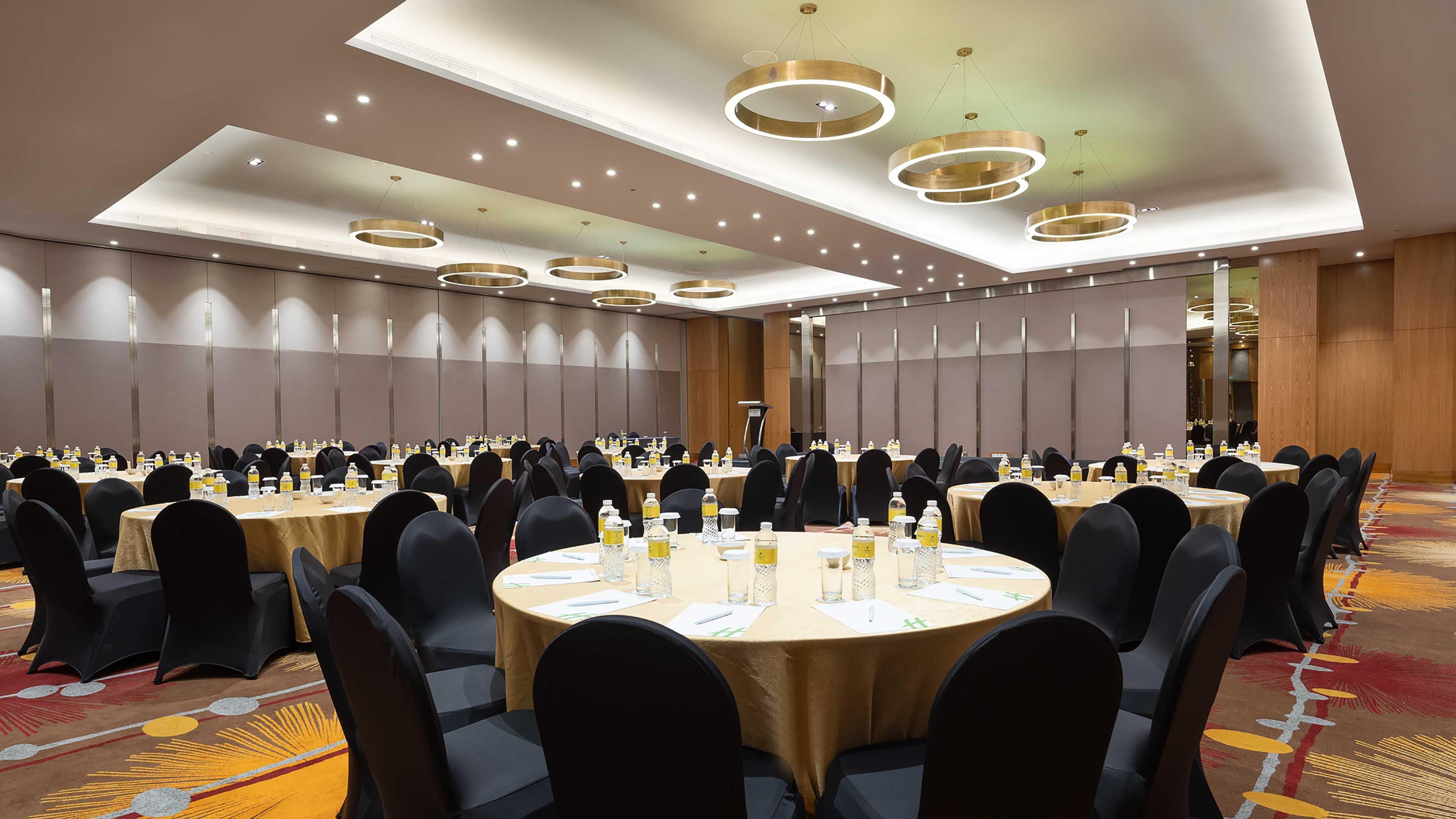 Hotel & Gajah Mada By Ihg
