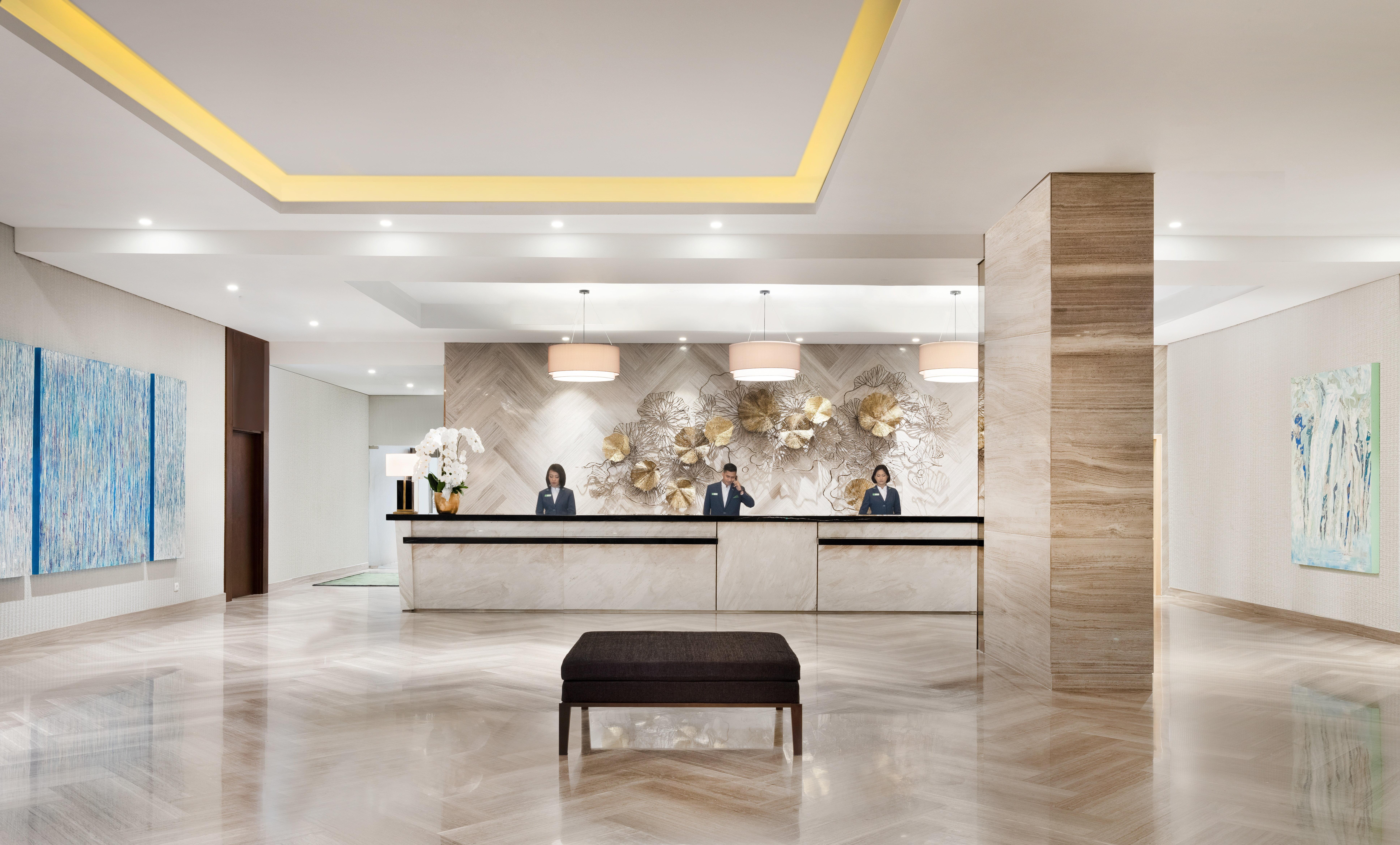 Hotel & Gajah Mada By Ihg Jakarta