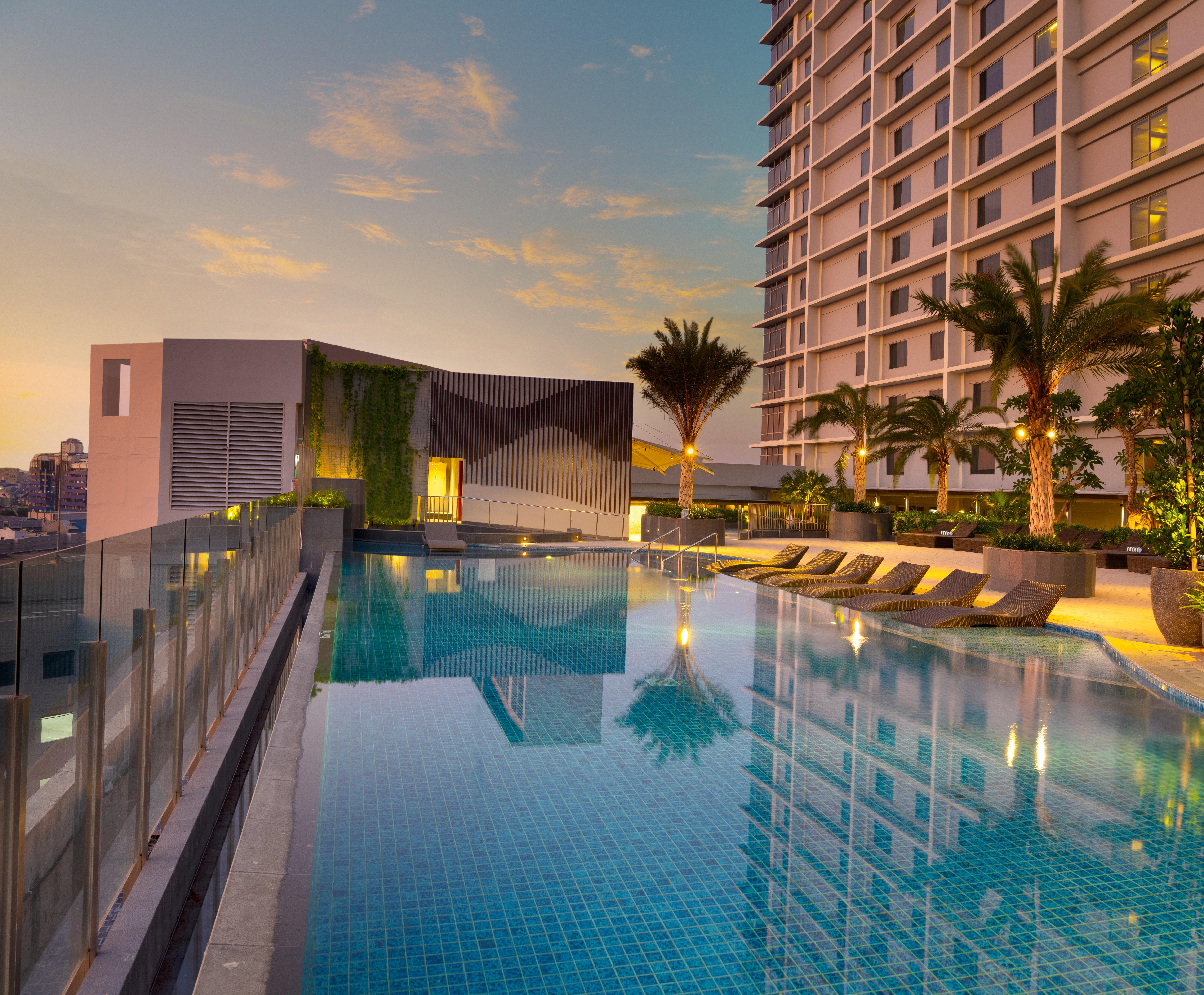 Hotel & Gajah Mada By Ihg Jakarta